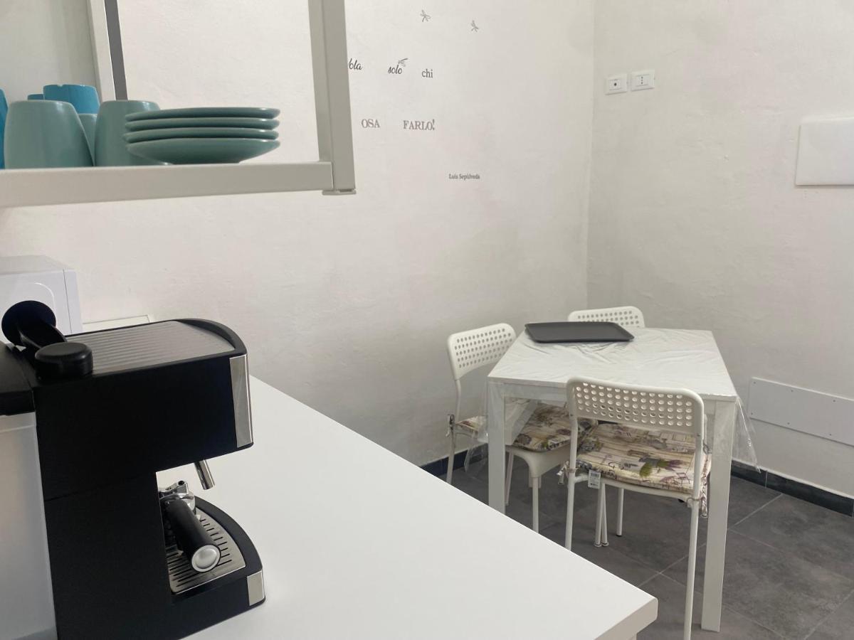 La Petite Maison Usigliano Eksteriør bilde