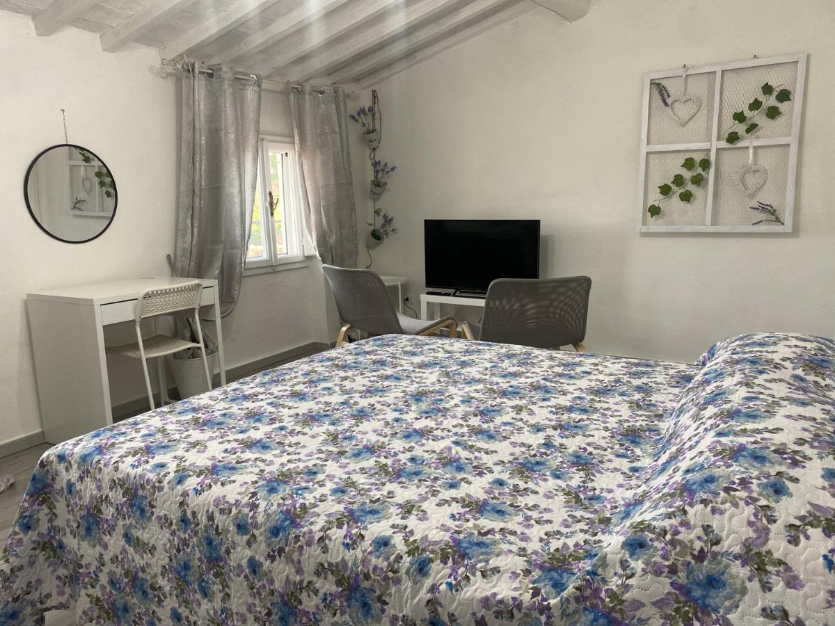 La Petite Maison Usigliano Eksteriør bilde