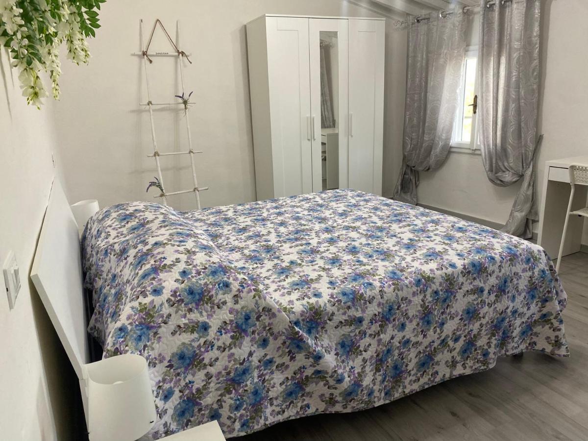 La Petite Maison Usigliano Eksteriør bilde