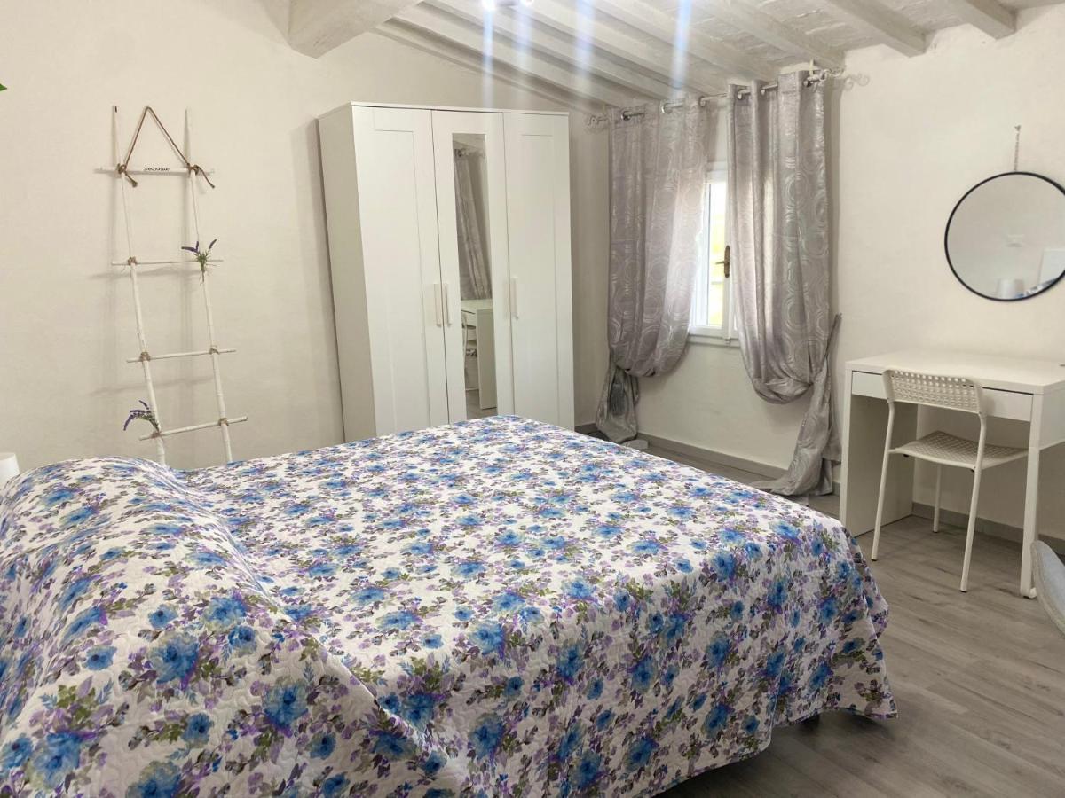La Petite Maison Usigliano Eksteriør bilde